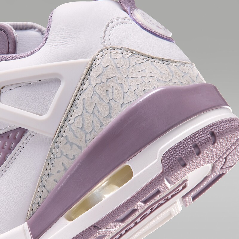 Jordan Spizike Low "Swan" | IR1836-105 Jordan Spizike Low "Swan" | IR1836-105
