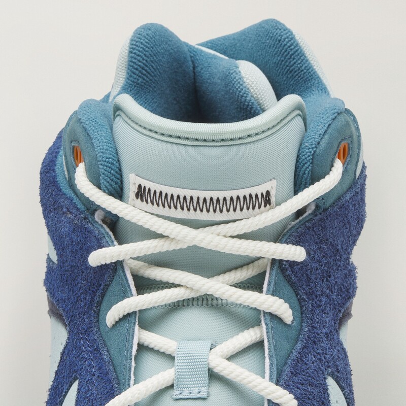 Bad Bunny x adidas Badbo 1.0 "Night Navy" | LB5996