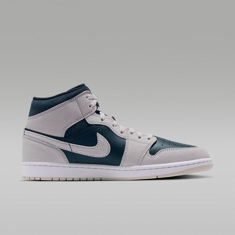 Air Jordan 1 Mid "Midnight Spruce" | DQ8426-110