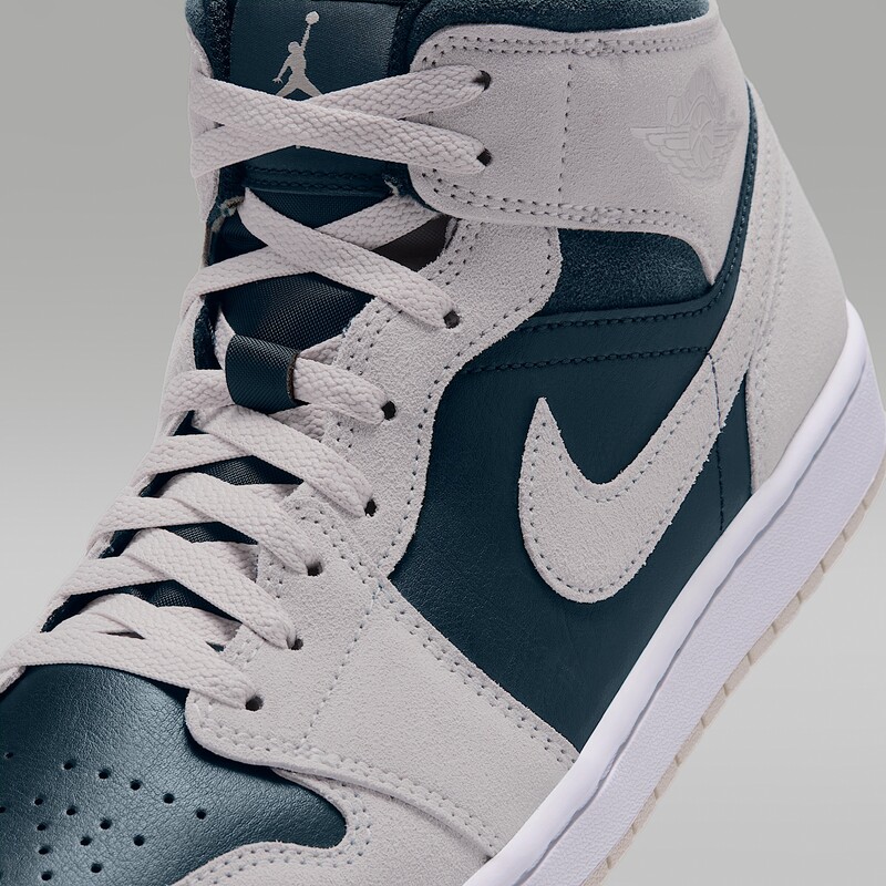 Air Jordan 1 Mid "Midnight Spruce" | DQ8426-110