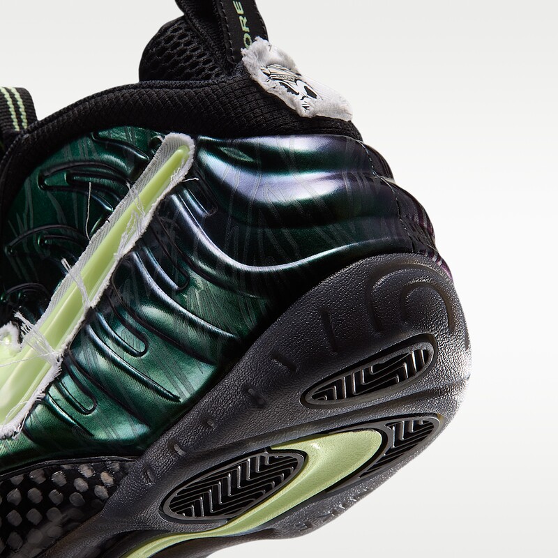 Nike Air Foamposite Pro "Mummy Duck" | IZ7806-001 Nike Air Foamposite Pro "Mummy Duck" | IZ7806-001