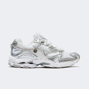 Mizuno Wave Rider 10 Jewels "Cloudscape" | D1GA260E01