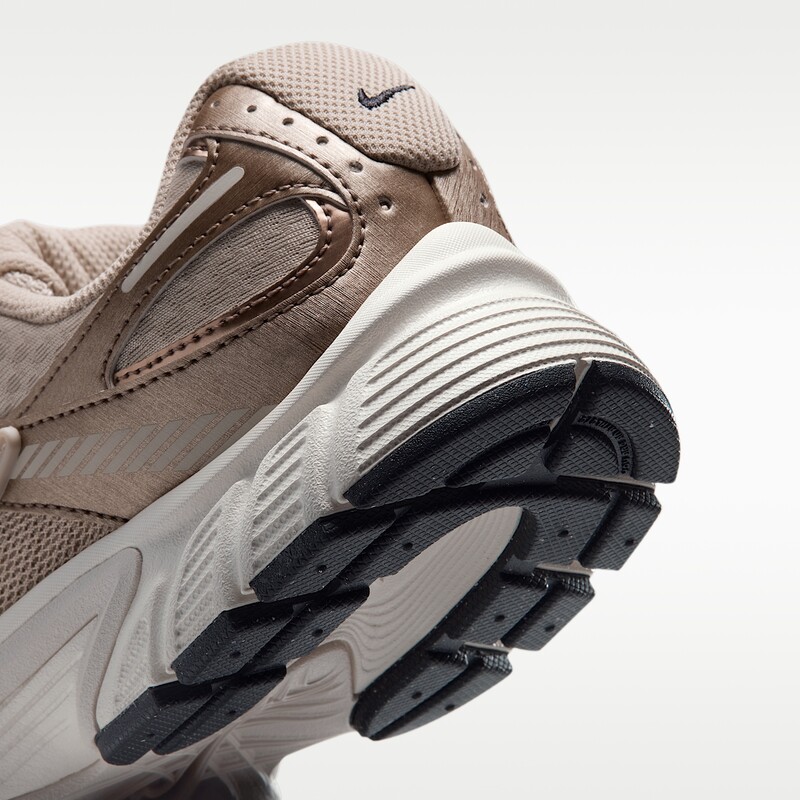 Nike V5 RNR Premium "Sanddrift" | IO8436-101 Nike V5 RNR Premium "Sanddrift" | IO8436-101
