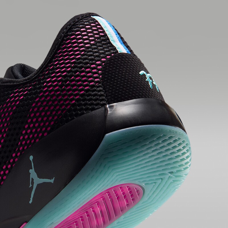 Jordan Luka 77 "Laser Fuchsia" | IF1610-004 Jordan Luka 77 "Laser Fuchsia" | IF1610-004