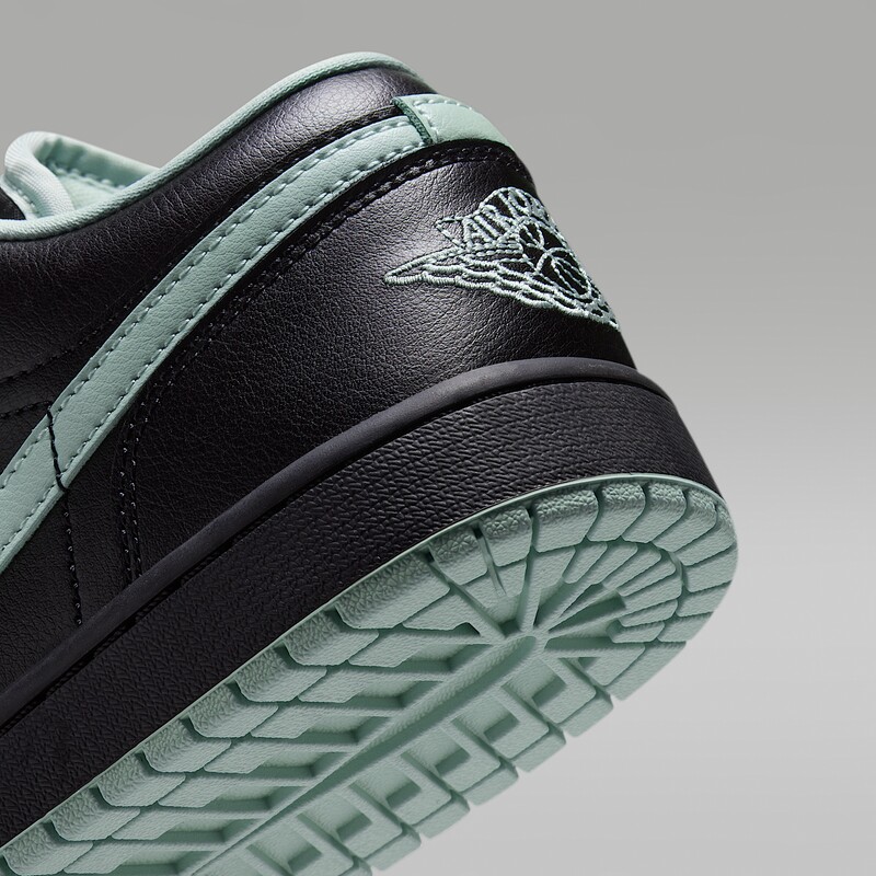 Air Jordan 1 Low "Black/Pistachio Frost" | DC0774-008 Air Jordan 1 Low "Black/Pistachio Frost" | DC0774-008