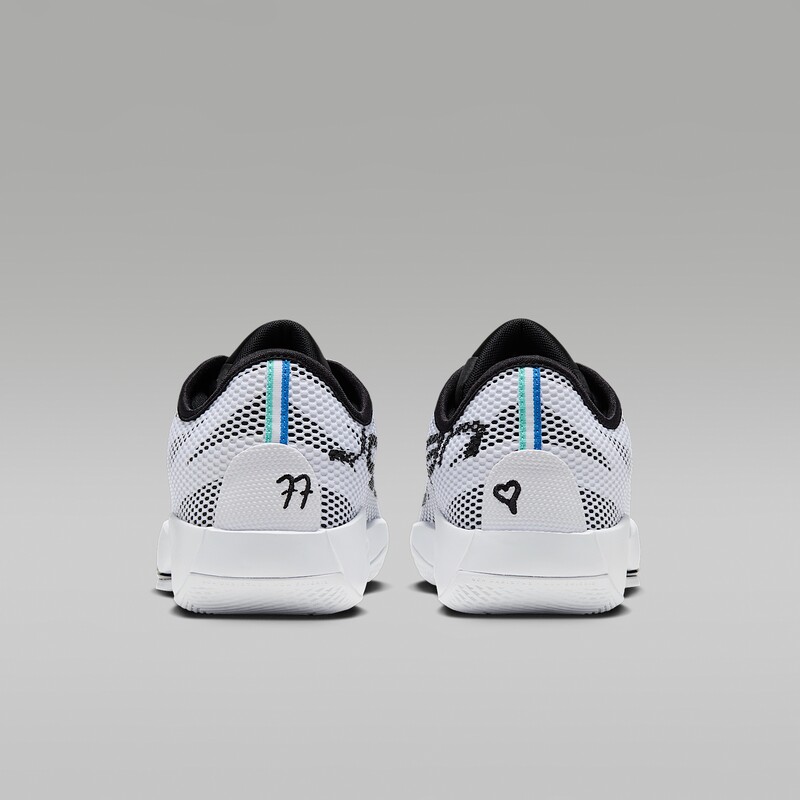 Jordan Luka 77 "White/Black" | IF1610-104 Jordan Luka 77 "White/Black" | IF1610-104