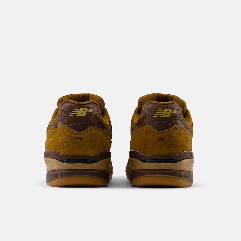 New Balance Numeric Andrew Reynolds 933 "Breakfast Tea" | UN933LRO