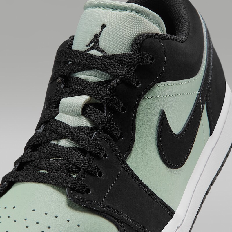 Air Jordan 1 Low "Pistachio Frost" | 553558-054