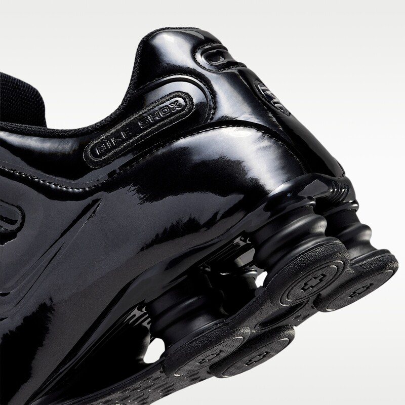 Nike Shox NZ "Black" | IV5704-901