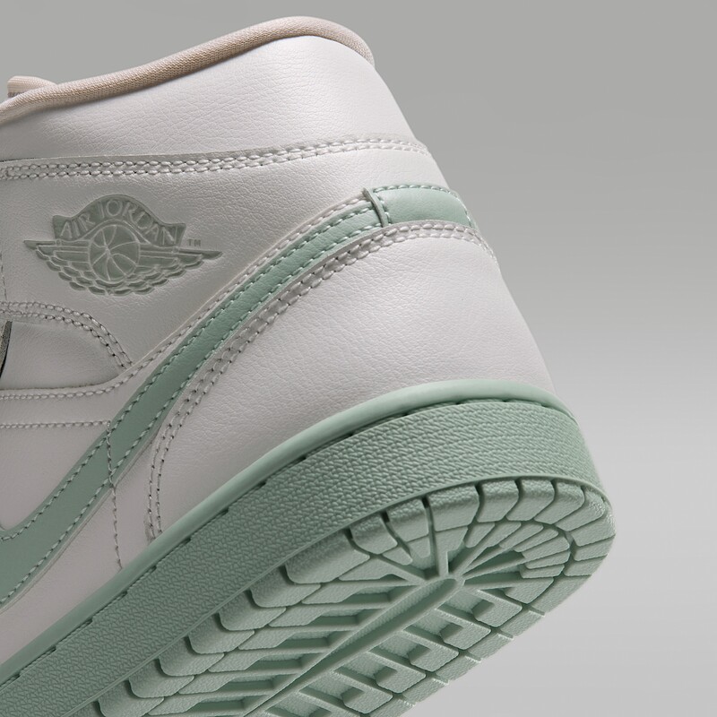 Air Jordan 1 Mid "Sail/Pistacho Frost" | BQ6472-124 Air Jordan 1 Mid "Sail/Pistacho Frost" | BQ6472-124