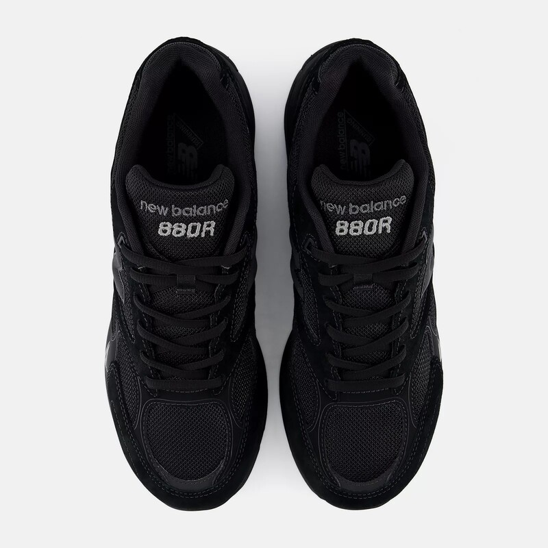 New Balance 880R "Triple Black" | U880R3PC New Balance 880R "Triple Black" | U880R3PC