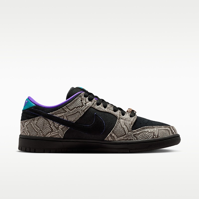 Dashawn Jordan x Nike SB Dunk Low | IB6208-200