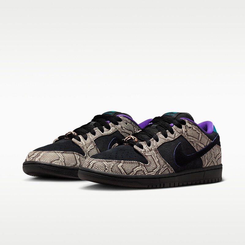 Dashawn Jordan x Nike SB Dunk Low | IB6208-200 Dashawn Jordan x Nike SB Dunk Low | IB6208-200