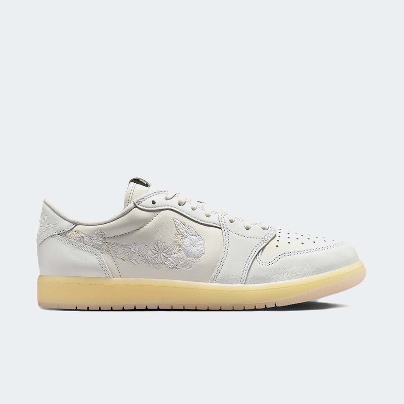 Air Jordan 1 Low OG "Rabbit Floral Swoosh" | IF4391-100