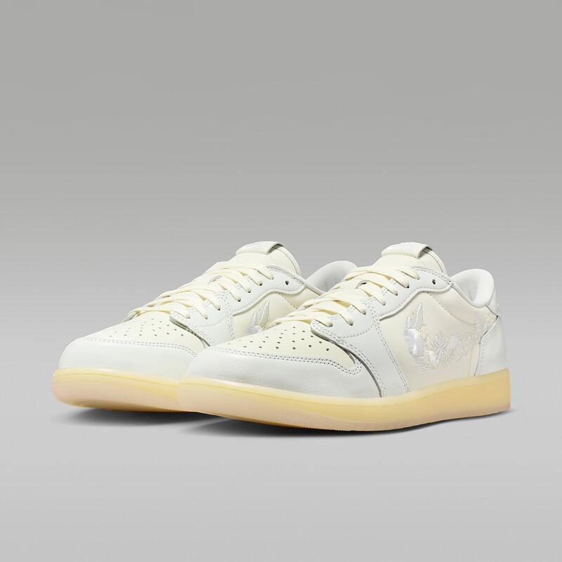 Air Jordan 1 Low OG "Rabbit Floral Swoosh" | IF4391-100