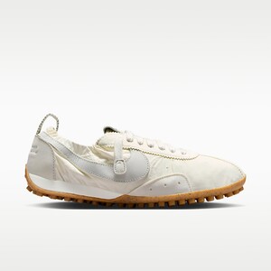 Jacquemus x Nike Moon Shoe SP "Soft Pearl" | HV8547-002 Jacquemus x Nike Moon Shoe SP "Soft Pearl" | HV8547-002