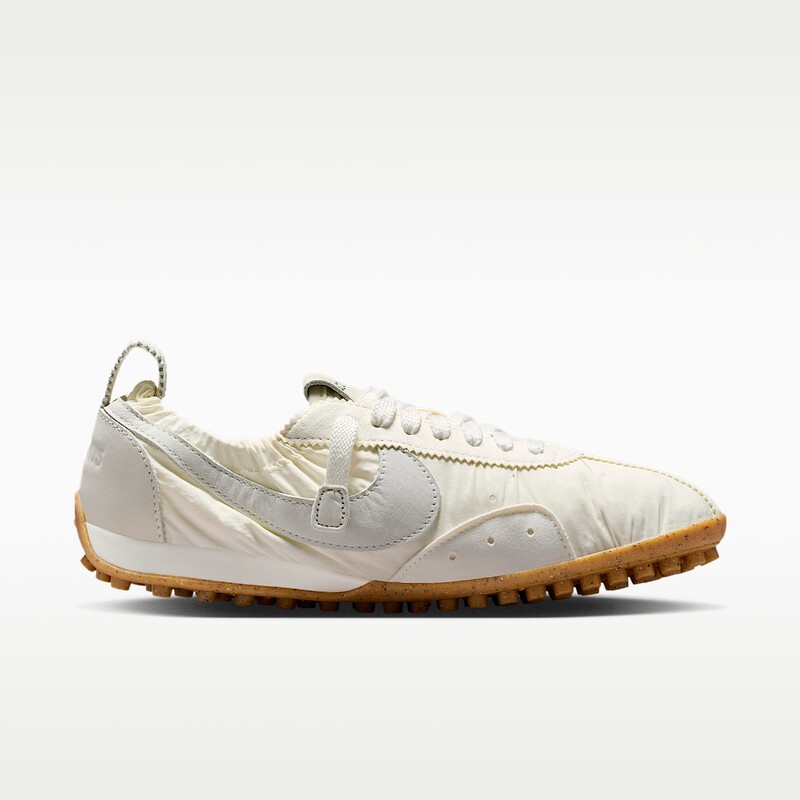 Jacquemus x Nike Moon Shoe SP "Soft Pearl" | HV8547-002 Jacquemus x Nike Moon Shoe SP "Soft Pearl" | HV8547-002