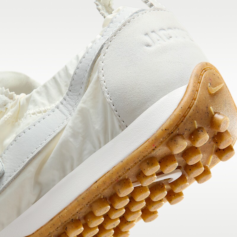 Jacquemus x Nike Moon Shoe SP "Soft Pearl" | HV8547-002 Jacquemus x Nike Moon Shoe SP "Soft Pearl" | HV8547-002