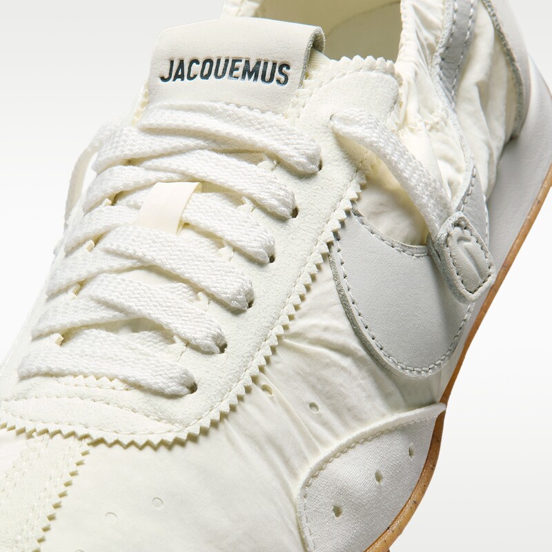 Jacquemus x Nike Moon Shoe SP "Soft Pearl" | HV8547-002 Jacquemus x Nike Moon Shoe SP "Soft Pearl" | HV8547-002