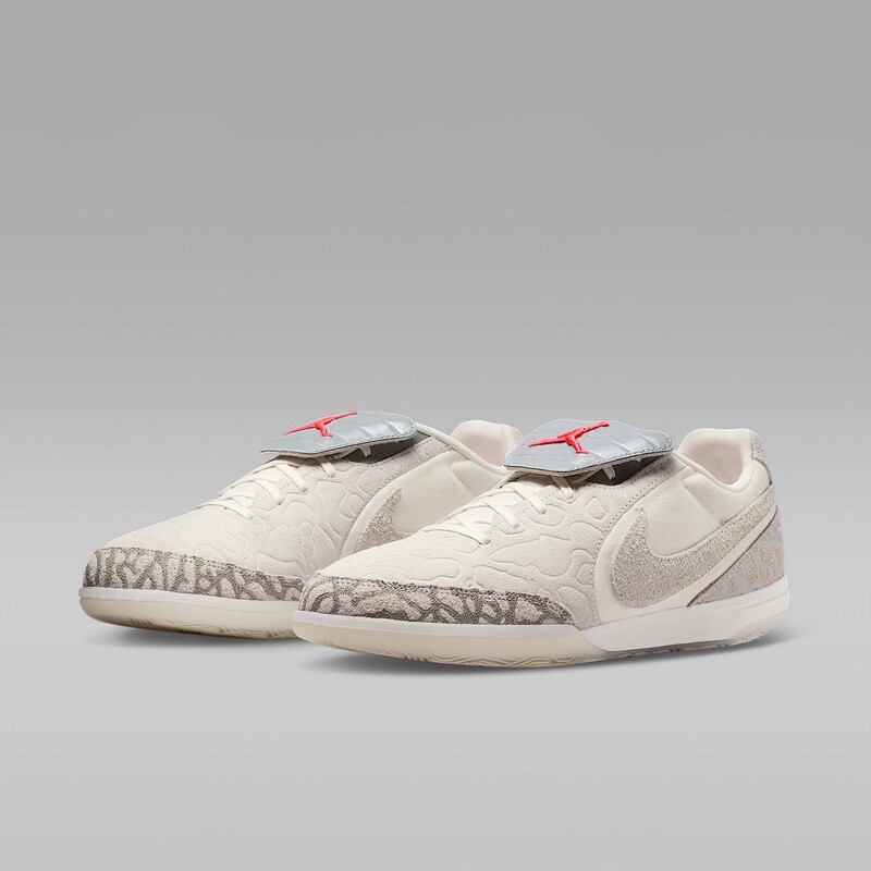 Jordan Tiempo Streetgato SE "Phantom" | II7579-016