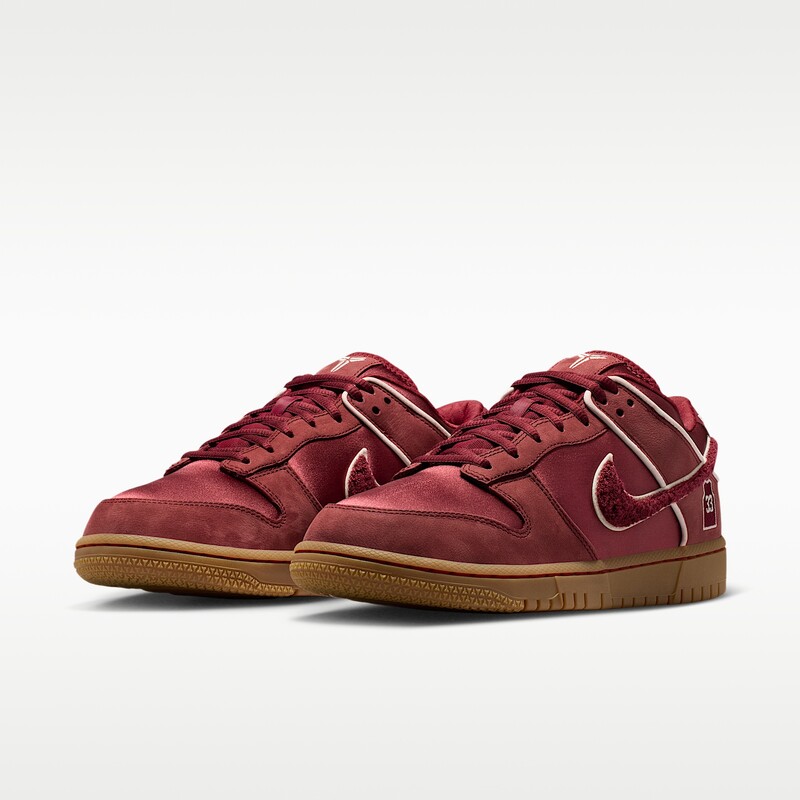 Kobe Bryant x Nike Dunk Low "Lower Merion Aces" | IM0581-600