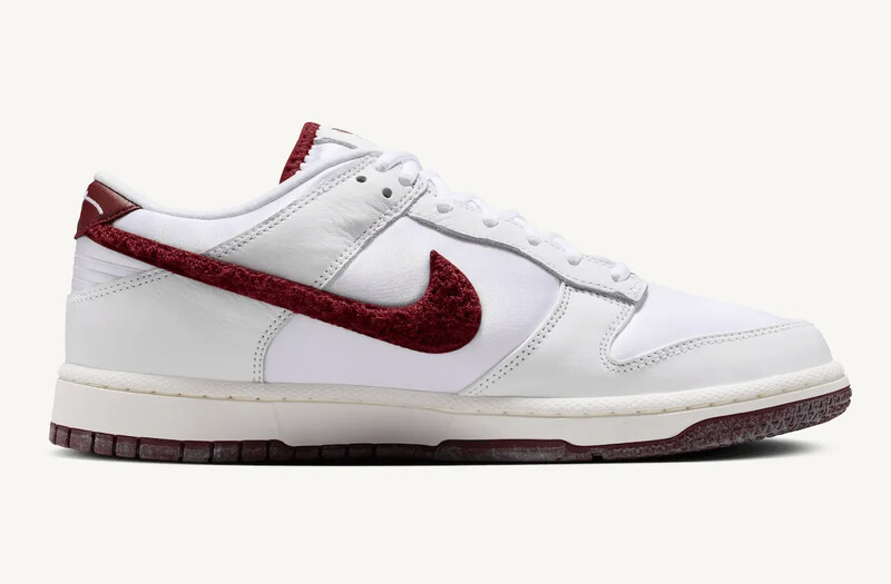 Kobe Bryant x Nike Dunk Low Protro "Lower Merion Aces Home" | IV0263-100