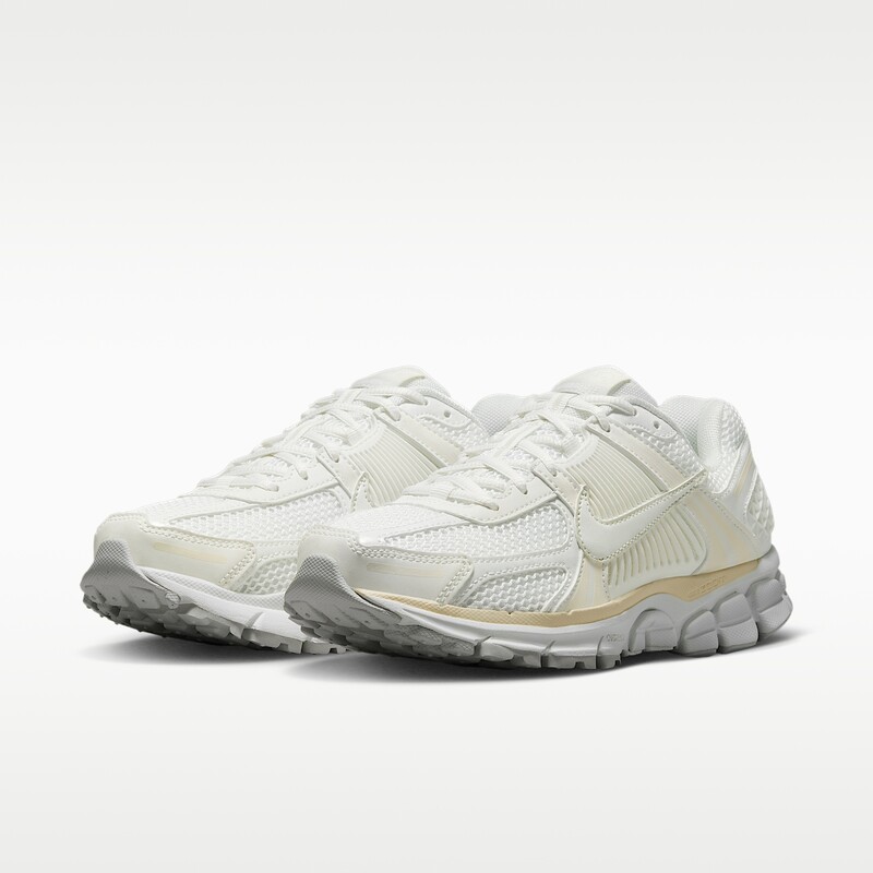 Nike Zoom Vomero 5 "Coconut Milk" | IB8929-100 Nike Zoom Vomero 5 "Coconut Milk" | IB8929-100