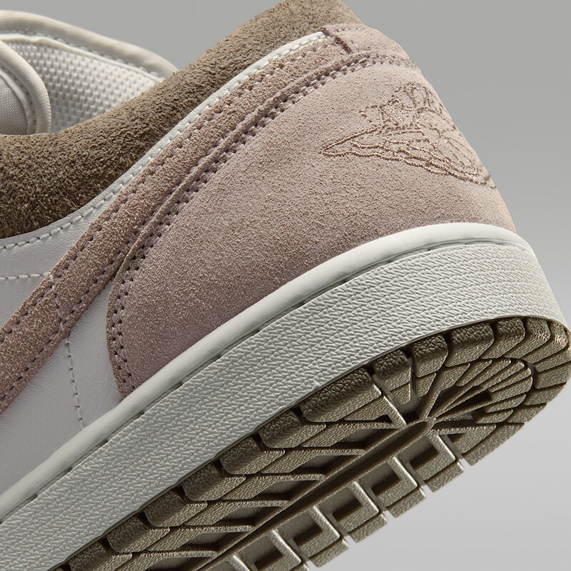 Air Jordan 1 Low "Olive Grey" | 553558-046 Air Jordan 1 Low "Olive Grey" | 553558-046