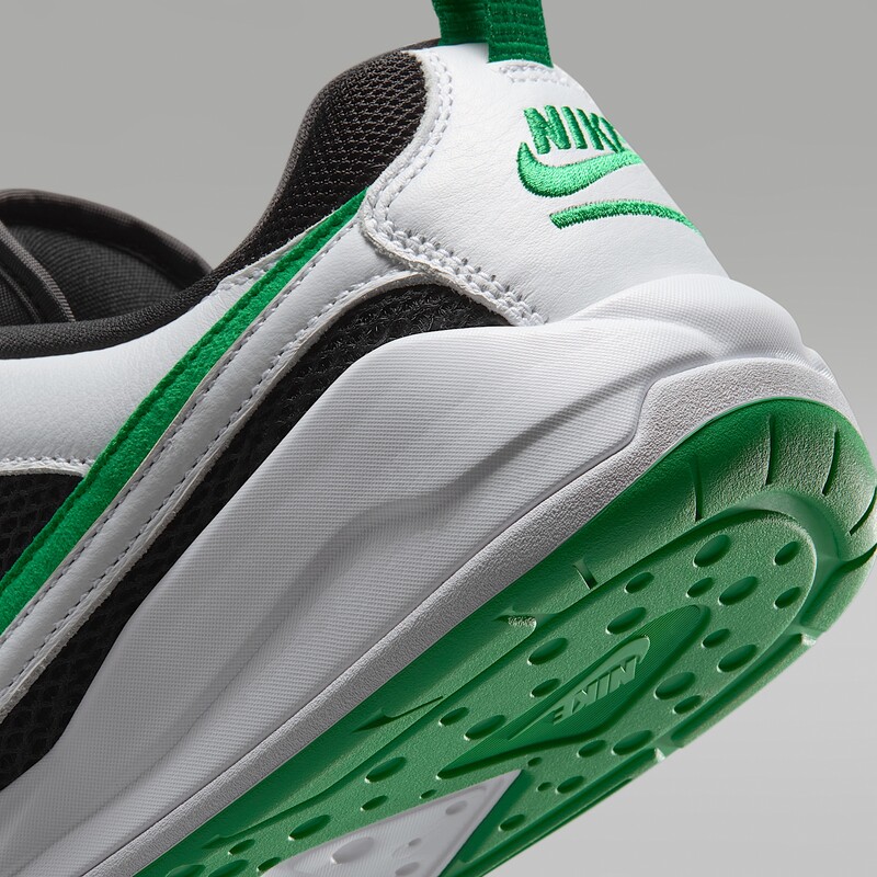 Jordan CMFT Era "Lucky Green" | HJ6777-012