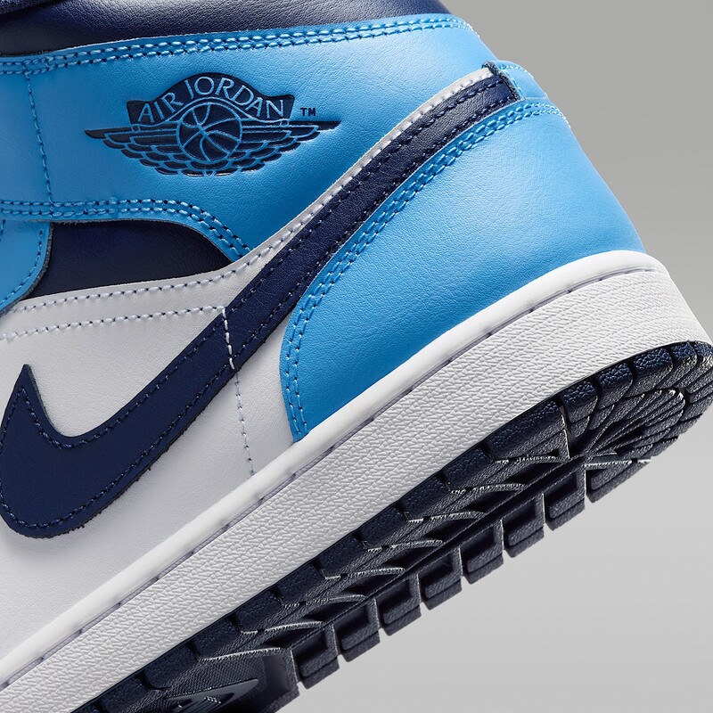 Air Jordan 1 Mid "University Blue" | DQ8426-405 Air Jordan 1 Mid "University Blue" | DQ8426-405