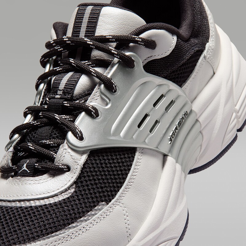 Jordan Trunner O/S "Photon Dust" | IB3722-010