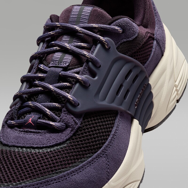 Jordan Trunner O/S "Burgundy Ash" | IB3722-601 Jordan Trunner O/S "Burgundy Ash" | IB3722-601