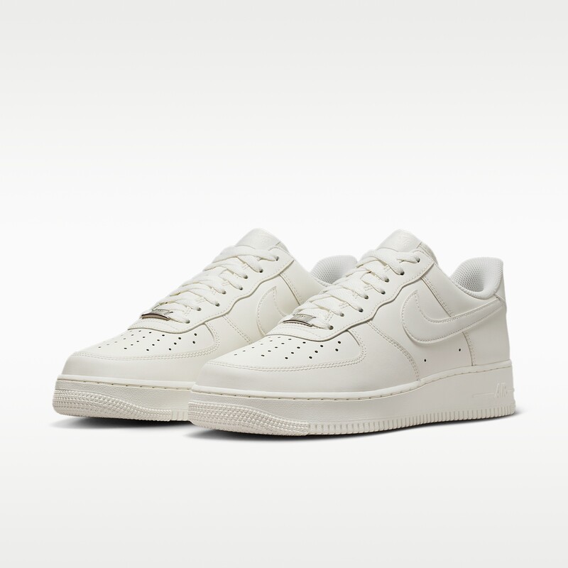 Nike Air Force 1 '07 "Sail" | IH1698-100 Nike Air Force 1 '07 "Sail" | IH1698-100