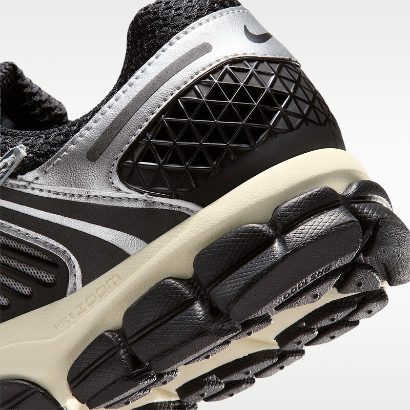 Nike Zoom Vomero 5 "Black/Silver" | IM3486-003