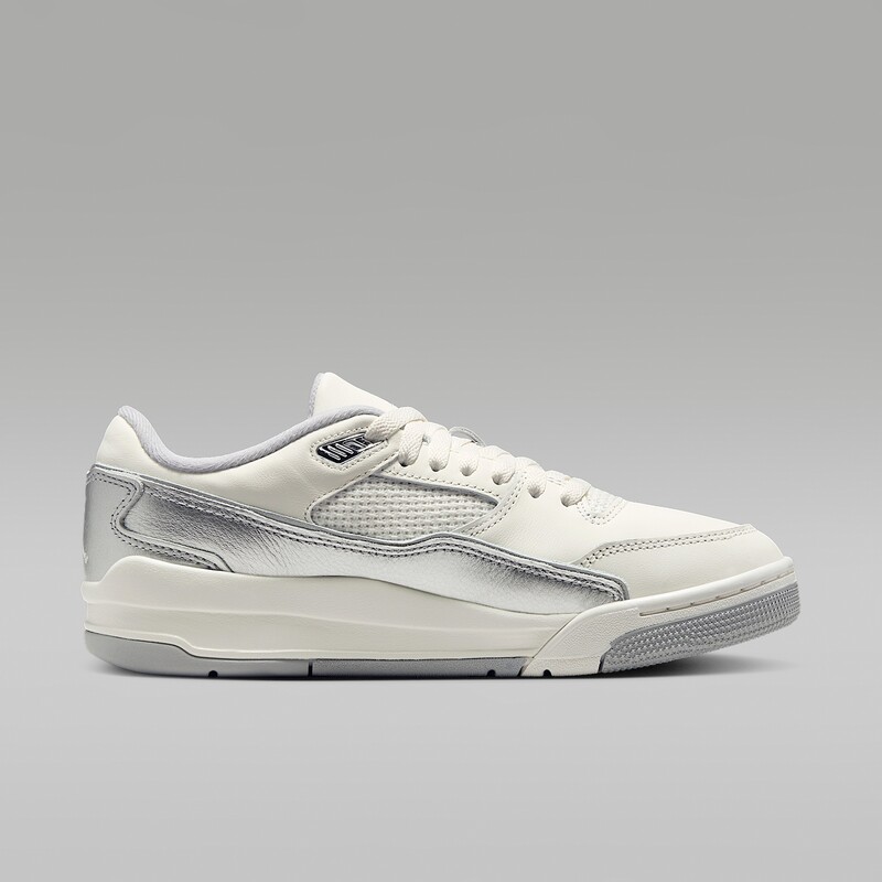 Jordan Flight Court SE "Sail/Wolf Grey" | II0596-100 Jordan Flight Court SE "Sail/Wolf Grey" | II0596-100