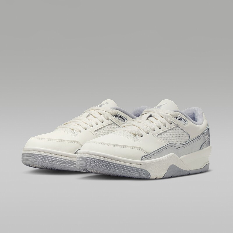 Jordan Flight Court SE "Sail/Wolf Grey" | II0596-100 Jordan Flight Court SE "Sail/Wolf Grey" | II0596-100