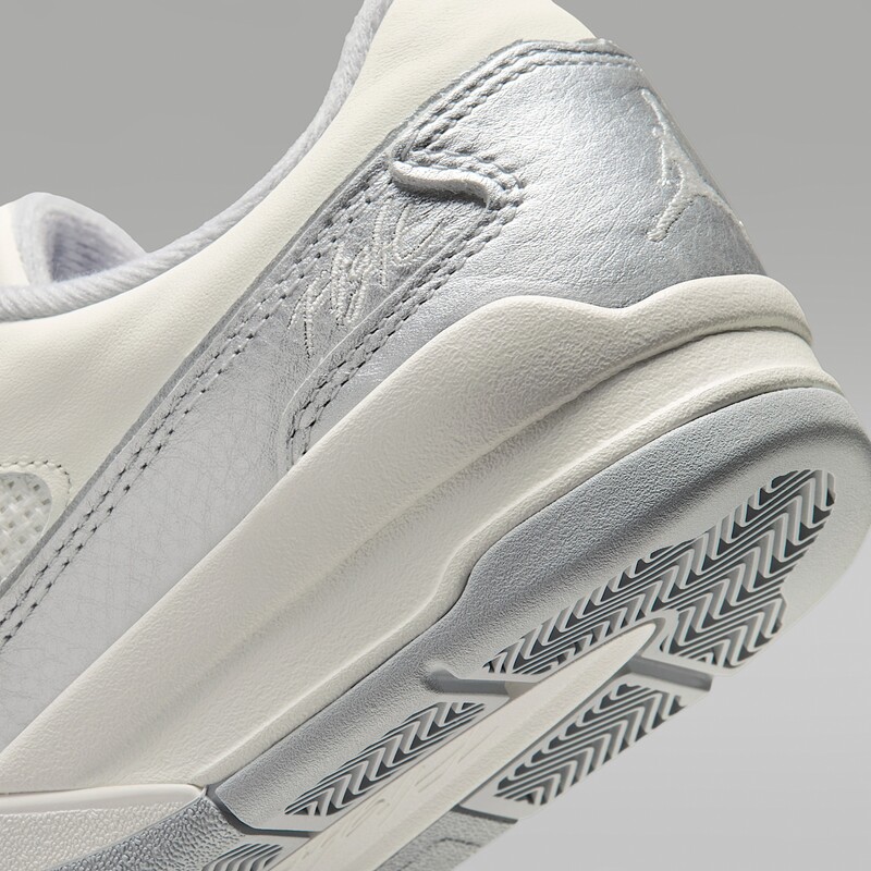 Jordan Flight Court SE "Sail/Wolf Grey" | II0596-100