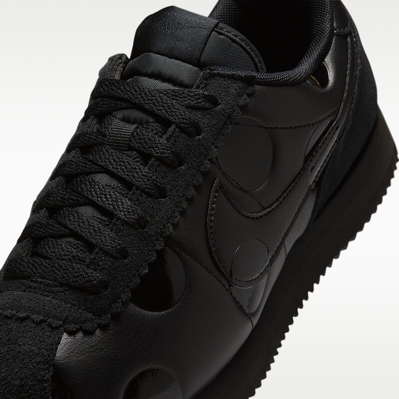 Nike Cortex "Black Dots" | IR1332-002 Nike Cortex "Black Dots" | IR1332-002