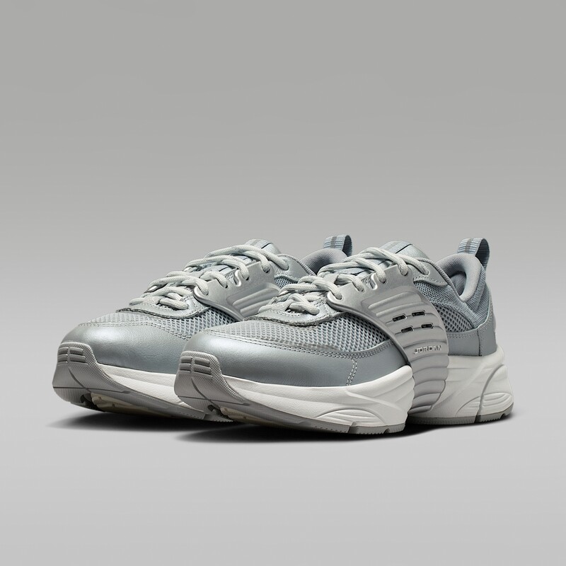 Jordan Trunner O/S "Swan" | IR1839-100