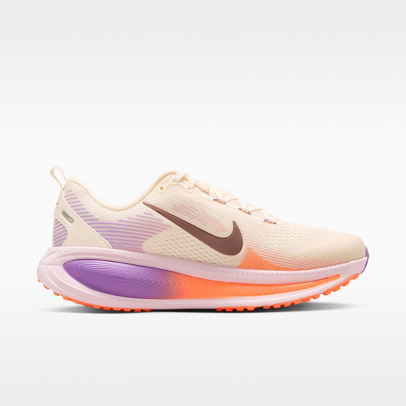 Nike Vomero 18 "Chalk" | HM6804-113
