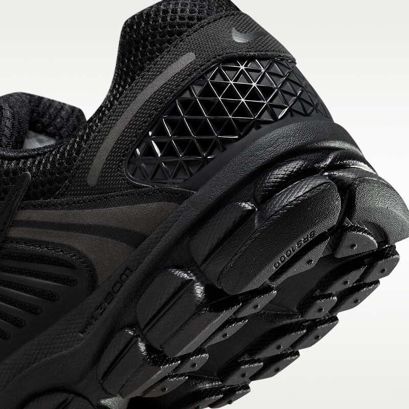 Nike Zoom Vomero 5 "Triple Black" | BV1358-003 Nike Zoom Vomero 5 "Triple Black" | BV1358-003