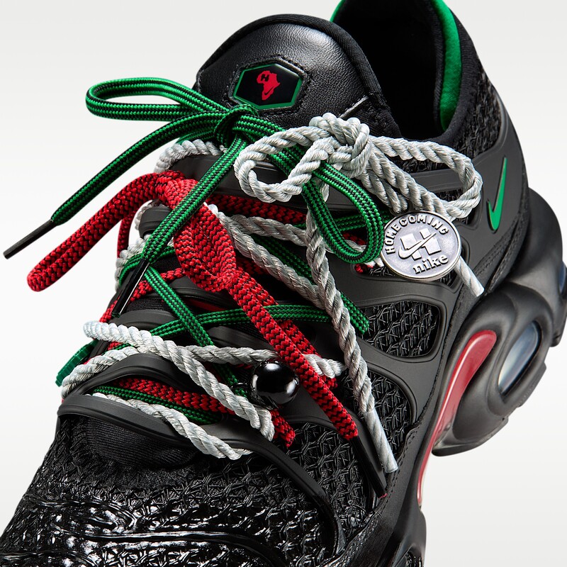 HOMECOMING x Nike Air Max Plus "Pan African" | IM4960-001