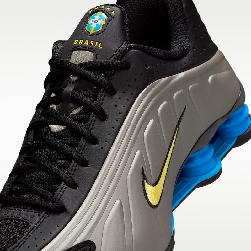 Nike Shox R4 „Brazil“ | IO8134-001 Nike Shox R4 „Brazil“ | IO8134-001