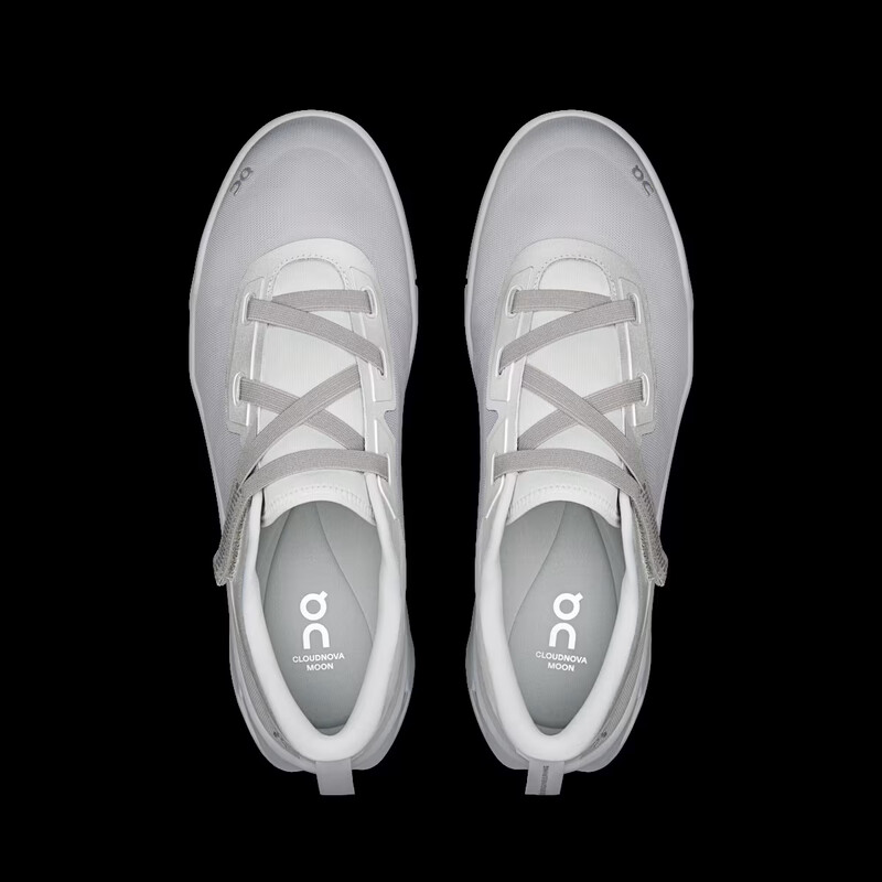 On Cloudnova Moon "Wolf/Alloy" | 3MG10813290