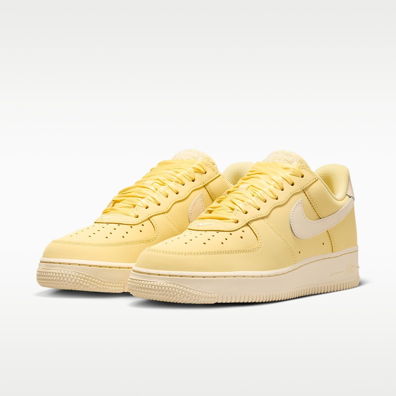 Nike Air Force 1 Retro Premium "Soft Yellow" | IR0871-700 Nike Air Force 1 Retro Premium "Soft Yellow" | IR0871-700