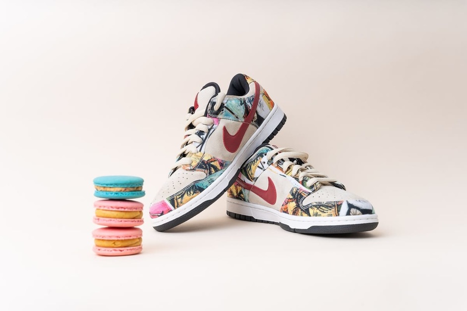Nike SB Dunk Low "Paris" - Kaufe Anteile des Sammler-Schwergewichts