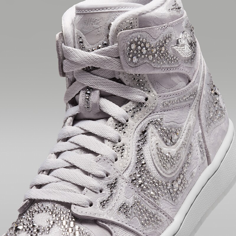Swarovski x Air Jordan 1 Retro High OG "Vast Grey" | HF6248-002