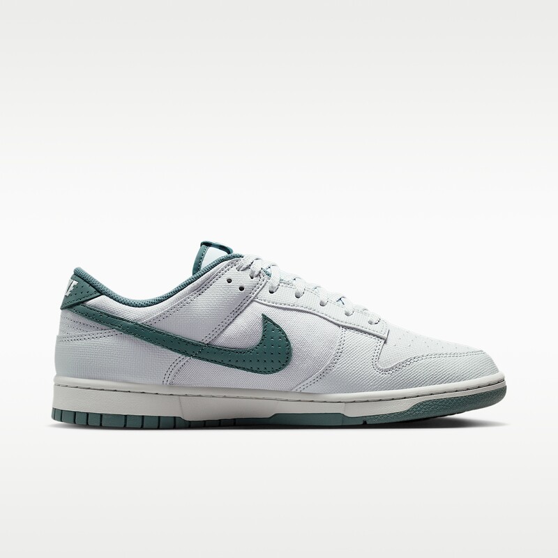 Nike Dunk Low Retro "Pure Platinum" | IH1940-002 Nike Dunk Low Retro "Pure Platinum" | IH1940-002