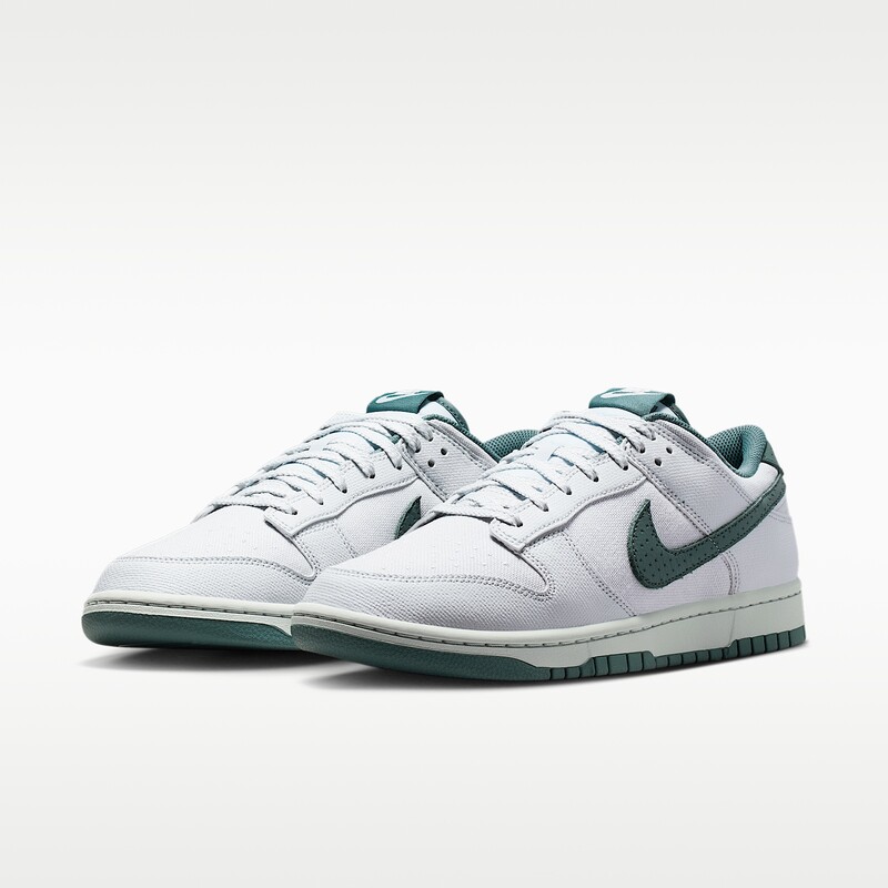 Nike Dunk Low Retro "Pure Platinum" | IH1940-002 Nike Dunk Low Retro "Pure Platinum" | IH1940-002