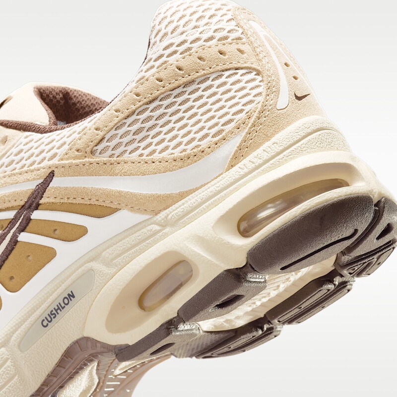 Nike Air Max Moto 2K "Linen" | IQ4924-200